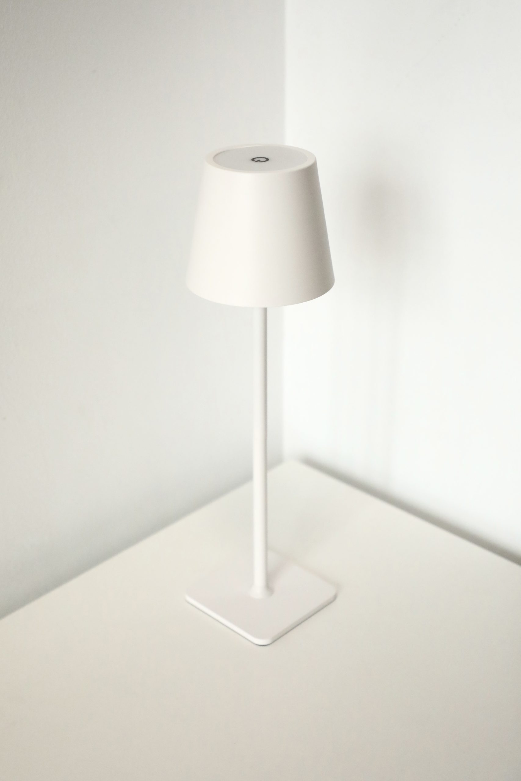 Lámpara de escritorio OMG JTY - Imagen 2