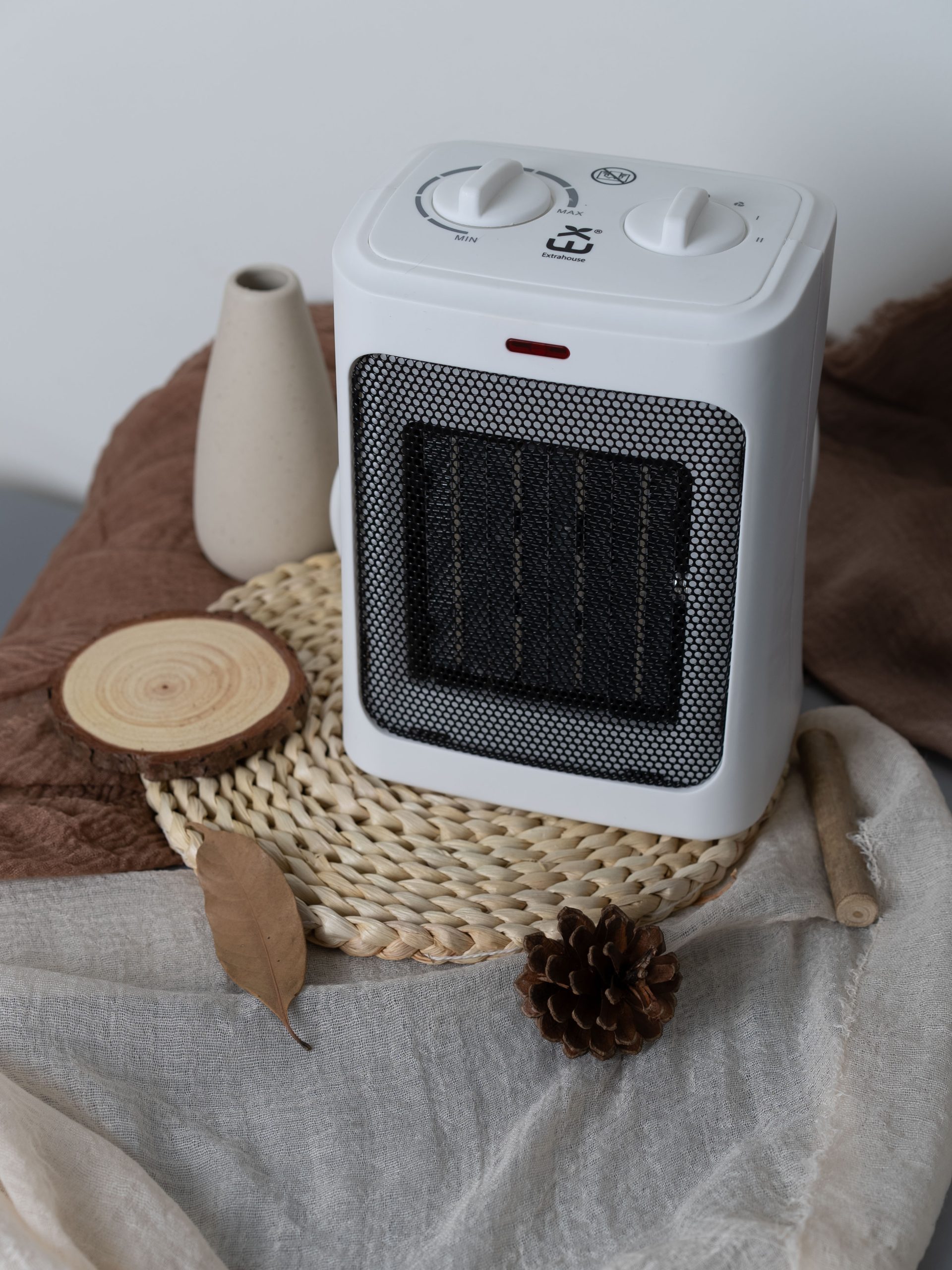 CALENTADOR DE CERAMICA CON VENTILADOR PTC 1800W- PTC-906 - Imagen 3